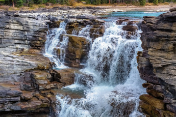 Athabasca Falls in September